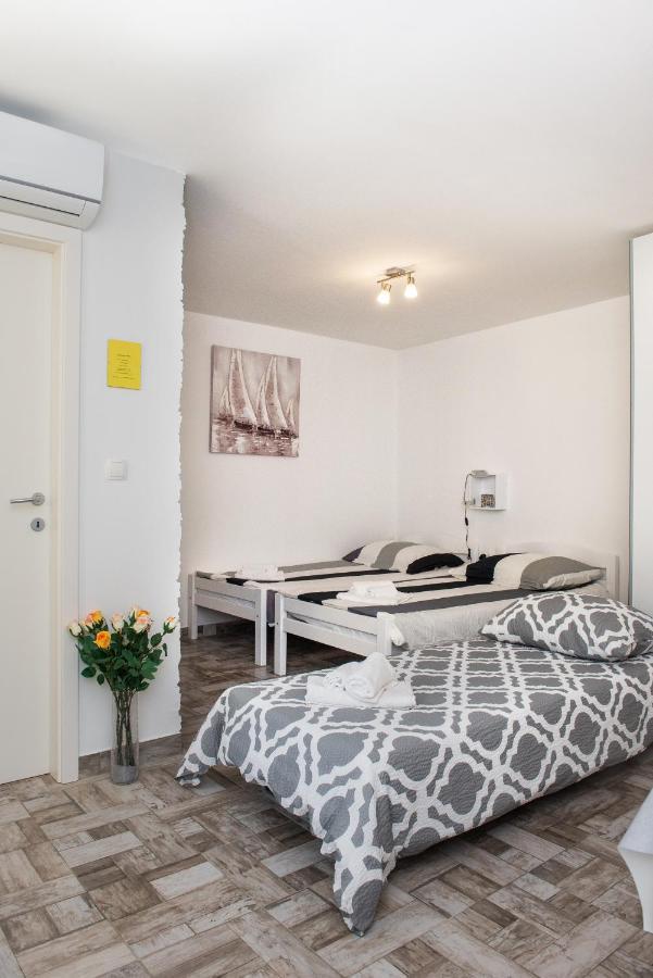 Studio Apartment Bilic Šibenik Eksteriør bilde